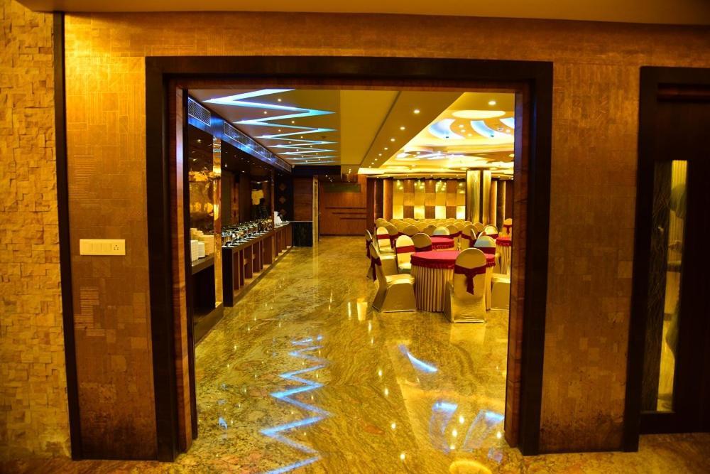 Hotel White Rock Bangalore Dış mekan fotoğraf