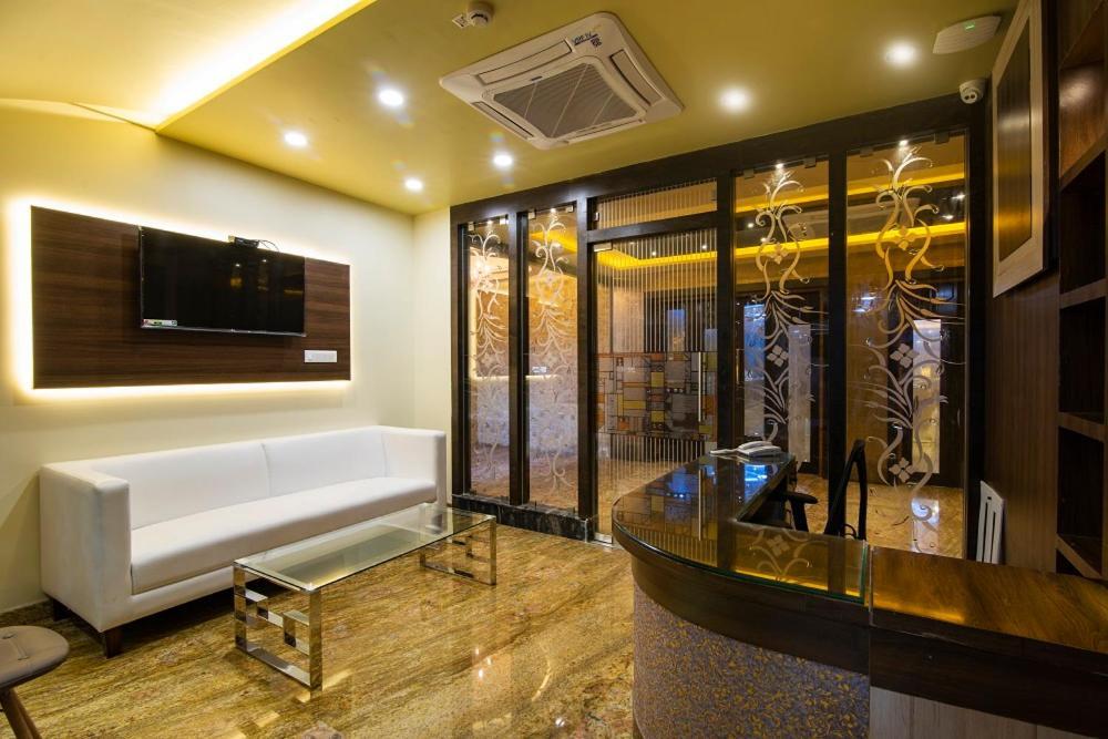 Hotel White Rock Bangalore Dış mekan fotoğraf